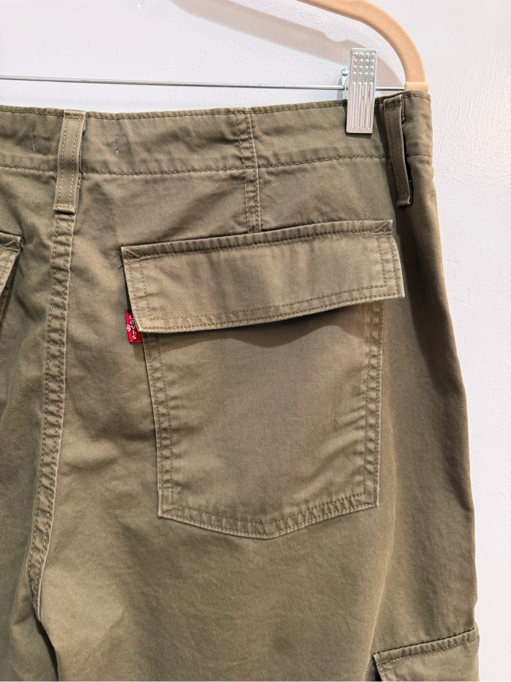 Levi’s '94 Baggy Cargo Pants Army Green High Rise Straight Leg Utility Size 32 - Picture 7 of 11